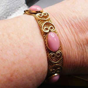 Vintage Gold Mesh Buckle Bracelet w/Pink Stones